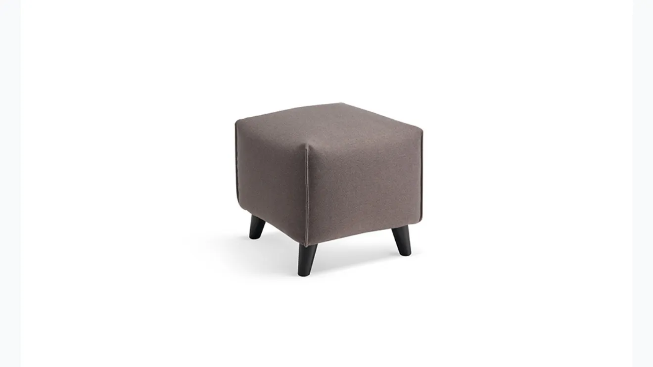 Pouf in tessuto di forma cubica con piedini in legno Iris di Rosini Night